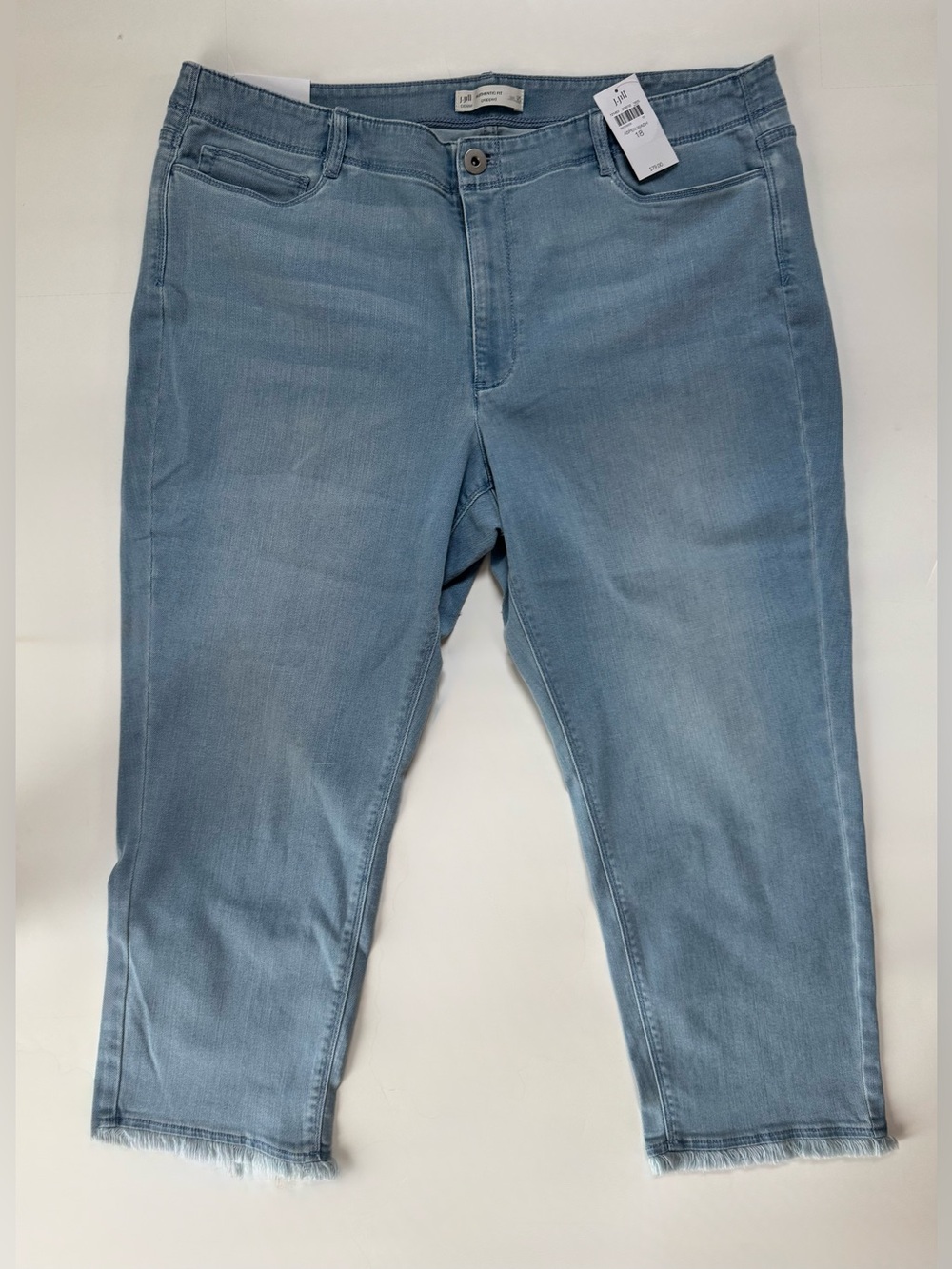 NWT J. Jill Denim Sz 18 Authentic Fit Cropped Jeans - Aspen Wash